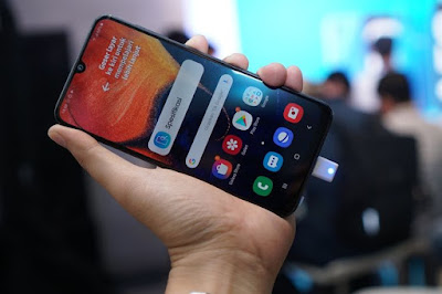 s seperti mengulang kebiasaan perusahaan ini di awal Harga Samsung Galaxy A50s, Spesifikasi, Kelebihan dan Kekurangannya