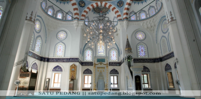 Tokyo Camii Masjid Terbesar di Tokyo Jepang Sejarah Bangunan Masjid Tokyo Camii