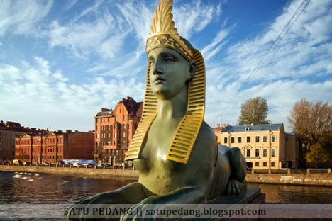  Di Rusia pun terdapat patung sphinx yang cukup populer Kisah Sphinx di Saint Petersburg