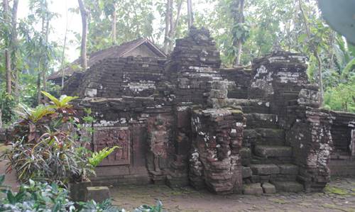 peninggalan kerajaan kediri candi mirigambar