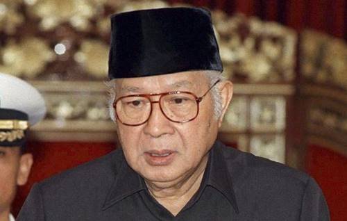urutan presiden indonesia soeharto