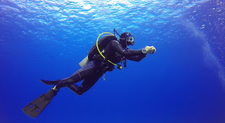 Jika anda yang memiliki lisensi menyelam pastinya sangat menyenangkan karna bisa melakukan 7 Tempat Diving Terbaik Dunia yang ada di Indonesia