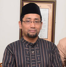 Penulis Novel Islami Terkenal di Indonesia 5 Penulis Novel Islami Terkenal di Indonesia