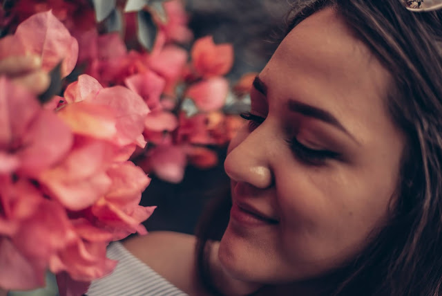 Kesetiaan merupakan salah satu pondasi dari cinta yang sejati Puisi Cinta Setia Ungkapan Hati Terindah - Love Poem Keren