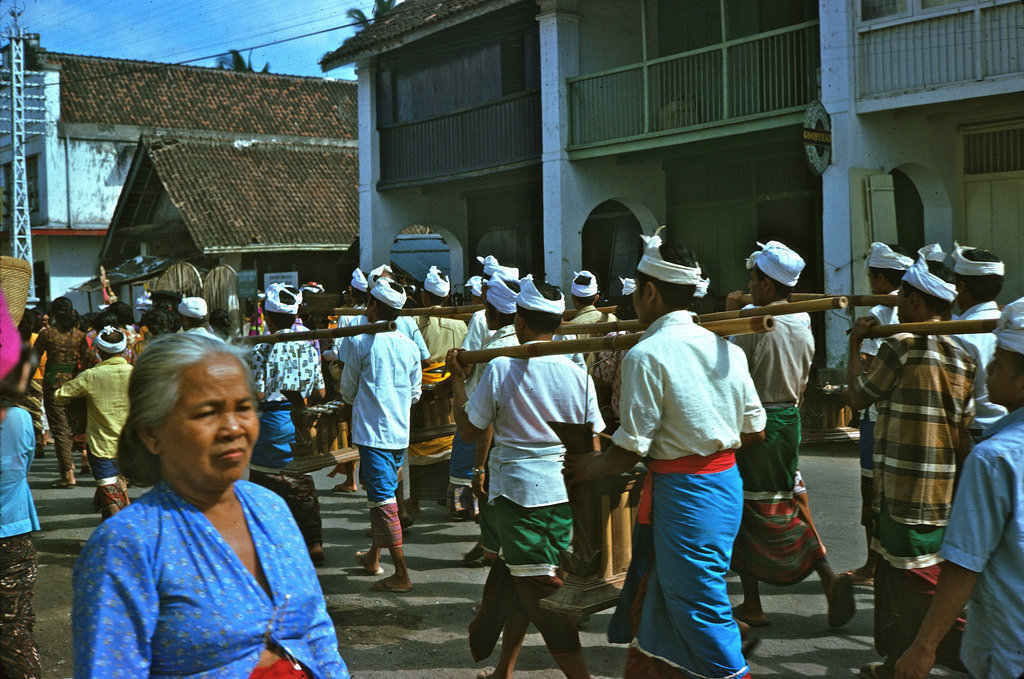  Pada artikel ini kita akan melihat bagaimana suasana Bali pada tahun  Foto Foto Bali Tempo Dulu Tahun 1970'an