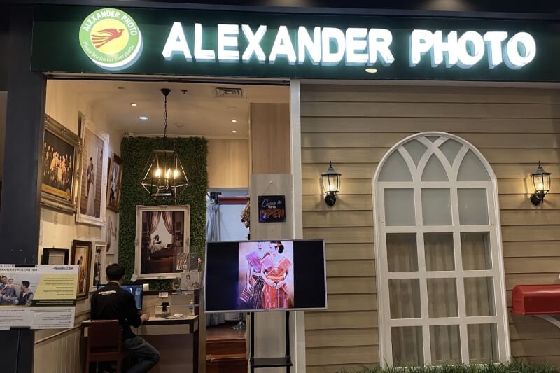 Alexander Photo