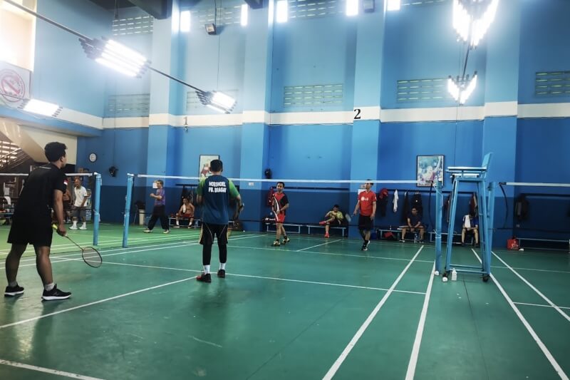 BADMINTON HALL MEMBER