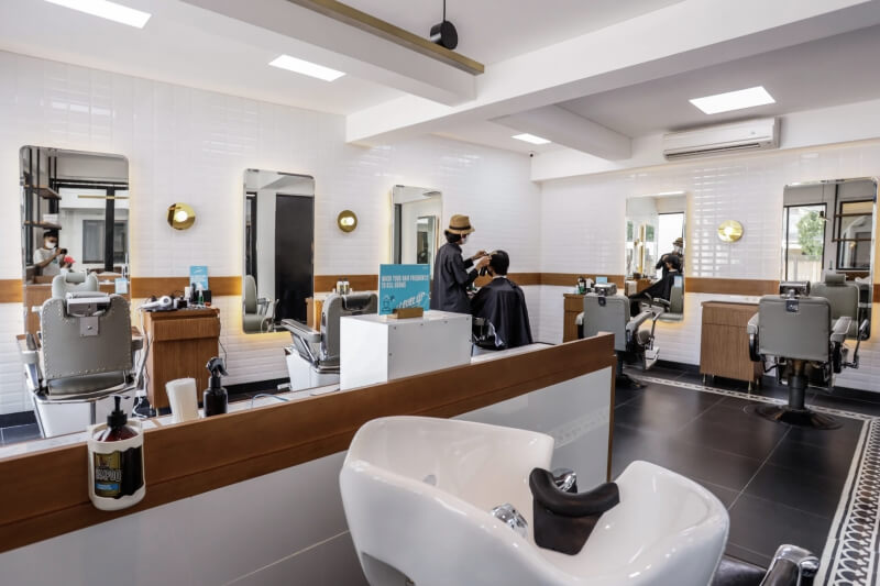 CHIEF BARBERSHOP - PONDOK INDAH