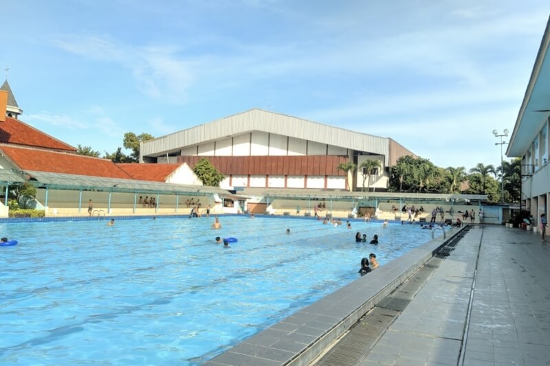 Kolam Renang GOR GROGOL