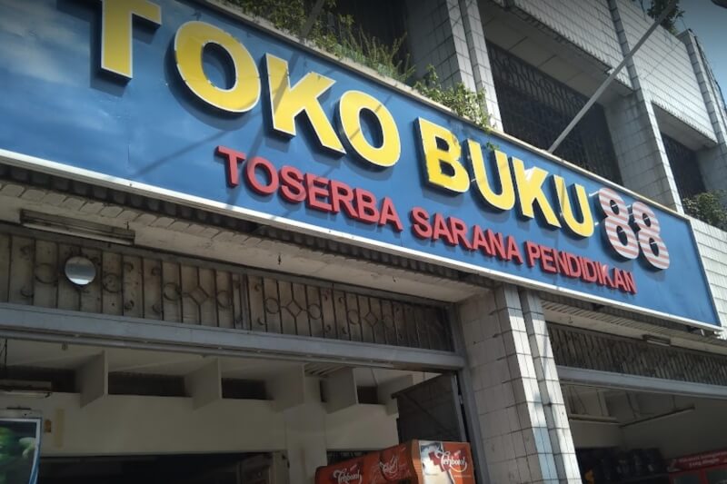 TOKO BUKU 88 TOSERBA