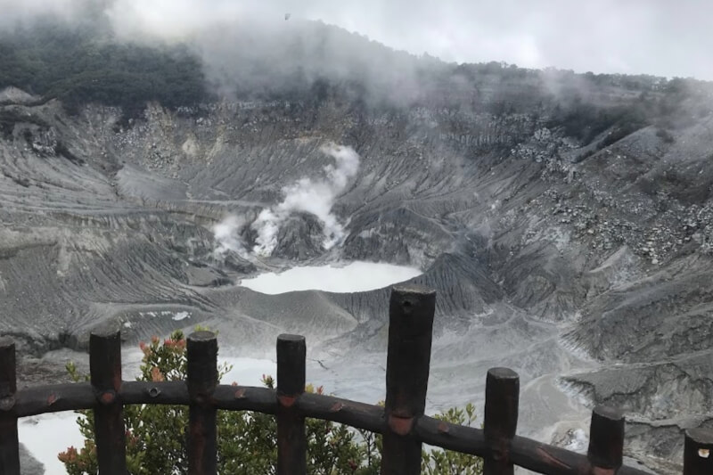 Tangkuban Perahu