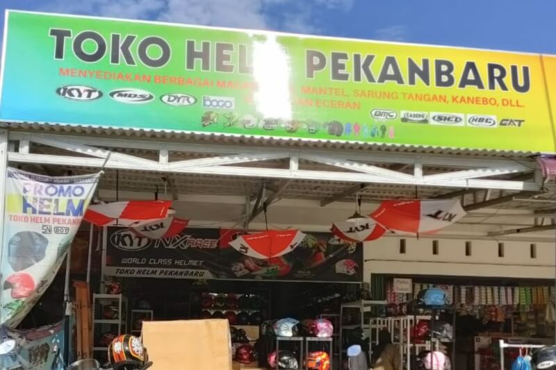 Toko Helm Pekanbaru