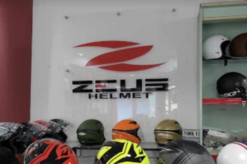 Zeus Helmet