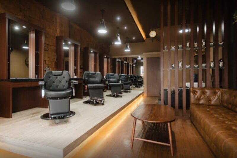 CROWN Gentleman Barbershop Kuta Bali