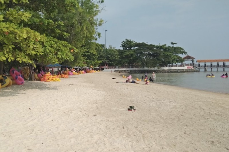 Pantai Bandengan