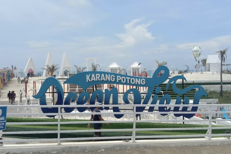 Pantai Karang Potong