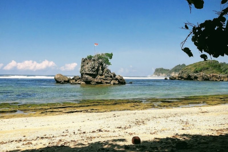 Pantai Kondang Merak