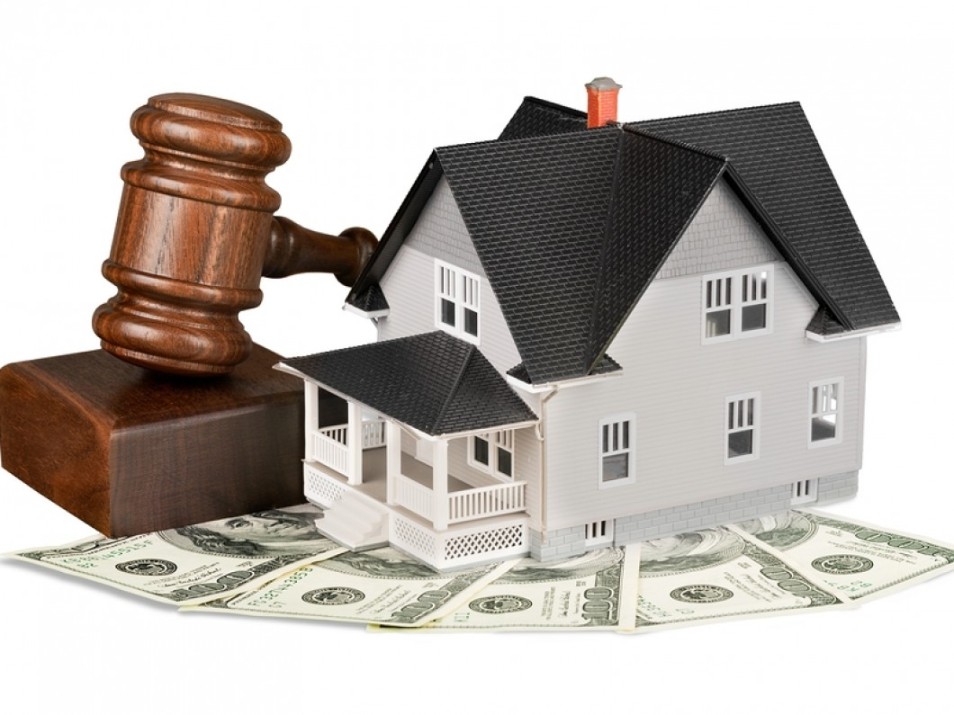 Real Estate dalam Hukum Properti - erwinkallonews