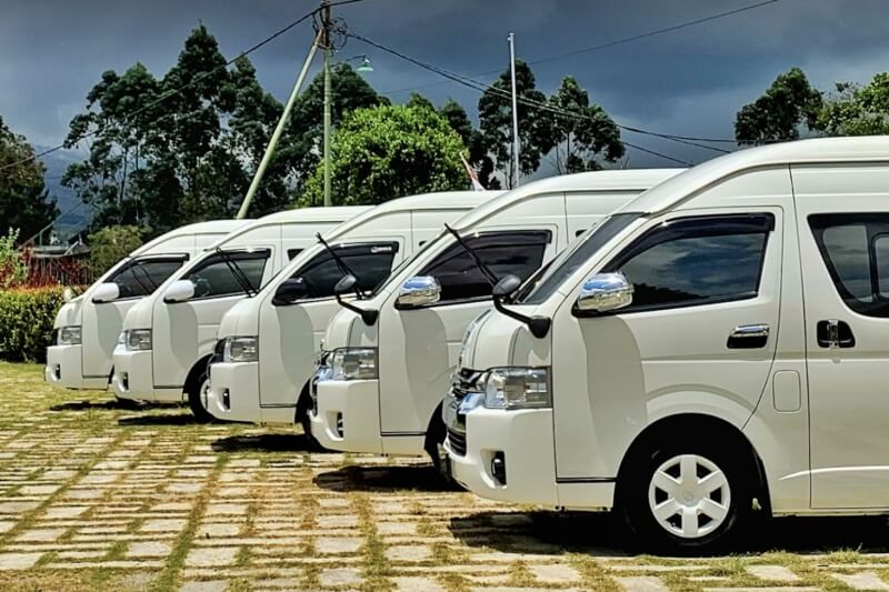 Hiace Cantik - Sewa Mobil Lombok