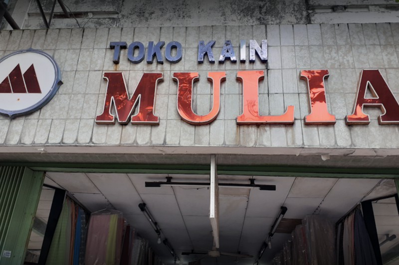 Toko Kain Mulia