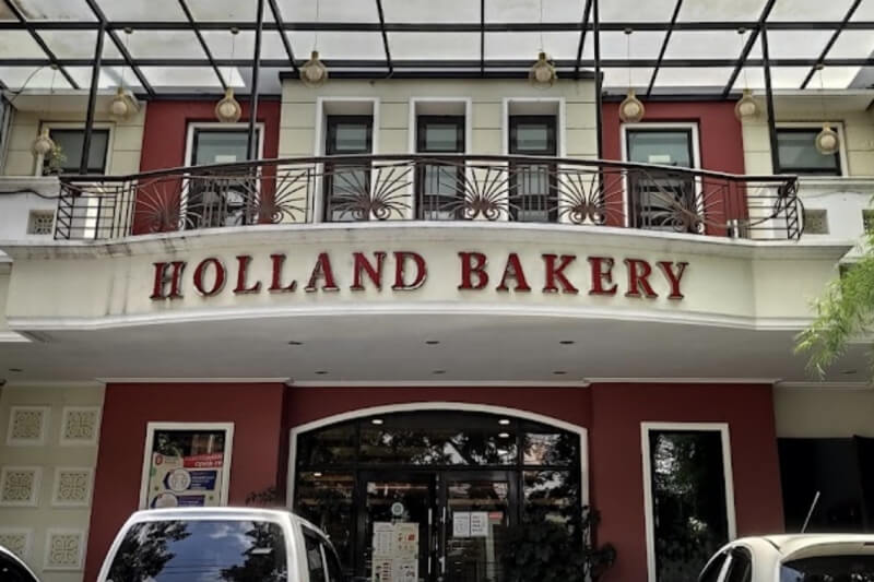 Holland Bakery