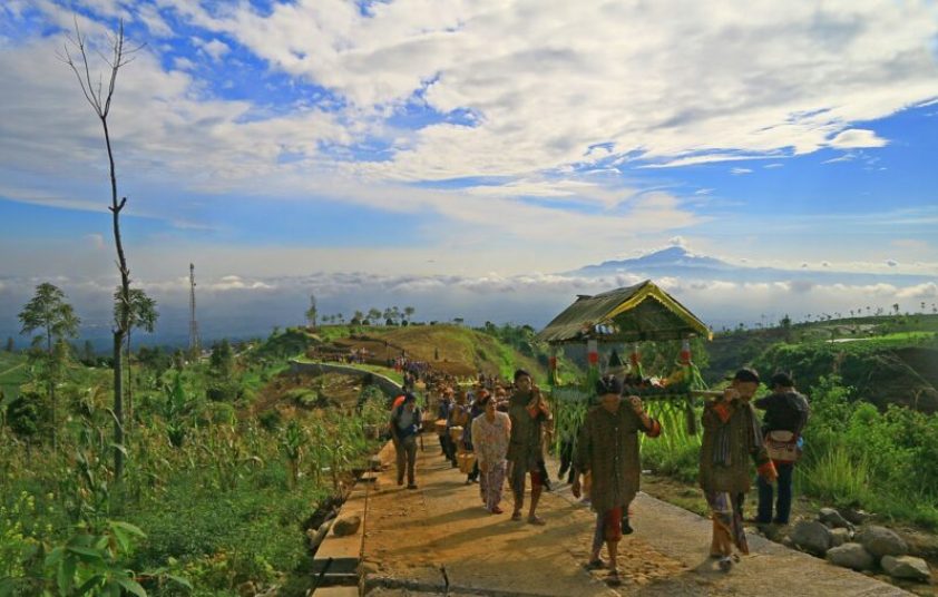 tembang dhandanggula, tembang dhandhanggula, tembang macapat dhandhanggula. tembang macapat dhandanggula, macapat dhandanggula, tembang pangkur, tembang kinanthi, tembang gambuh, serat wulangreh pupuh dhandhanggula, pitutur kuhu, sekar macapat dhandhanggula, dandanggula, watak tembang dhandanggula, paungeran dhandanggula, isi & makna tembang dhandanggula, contoh tembang dhandhanggula