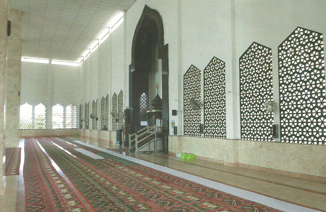 masjid agung darussalam sulteng
