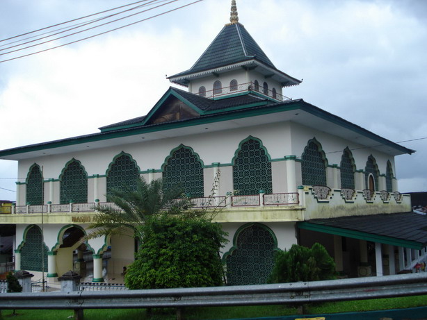 masjid batumerah