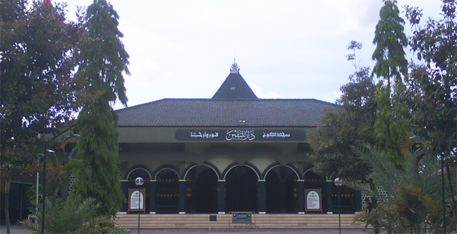 masjid darut muttaqin purworejo