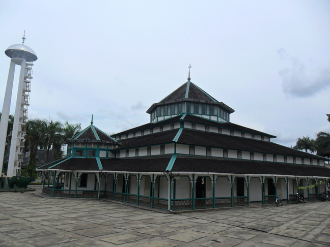 masjid jami hasanuddin