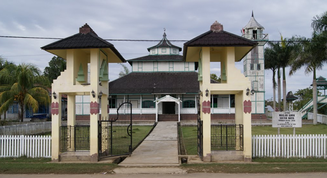 masjid jami sintang