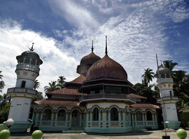 masjid syekh burhanuddin