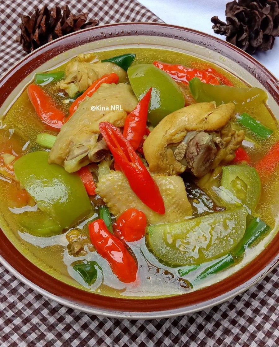 Resep garang asem ayam tanpa santan, gurih, enak, dan segar