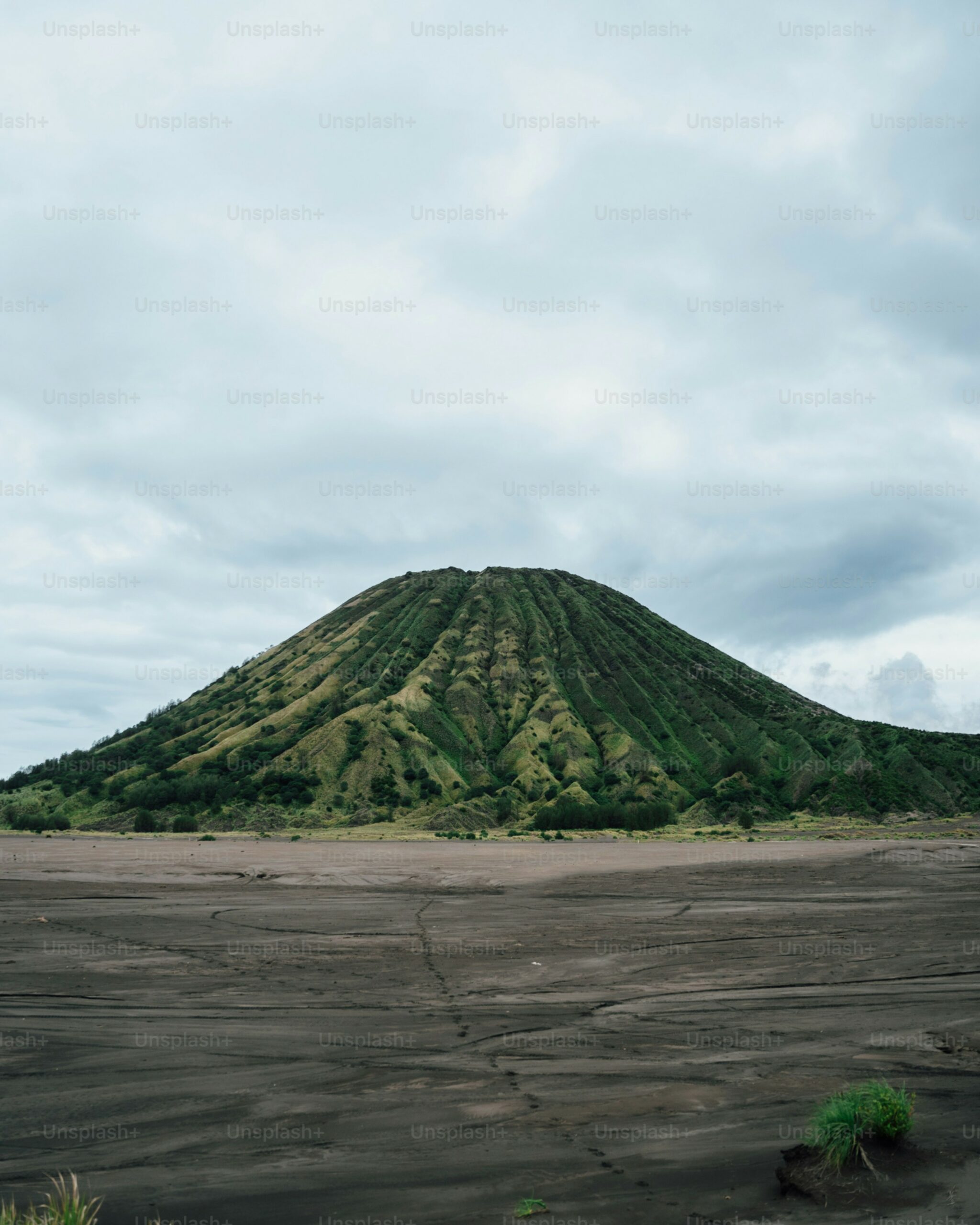 Gunung Pictures  Download Free Images on Unsplash