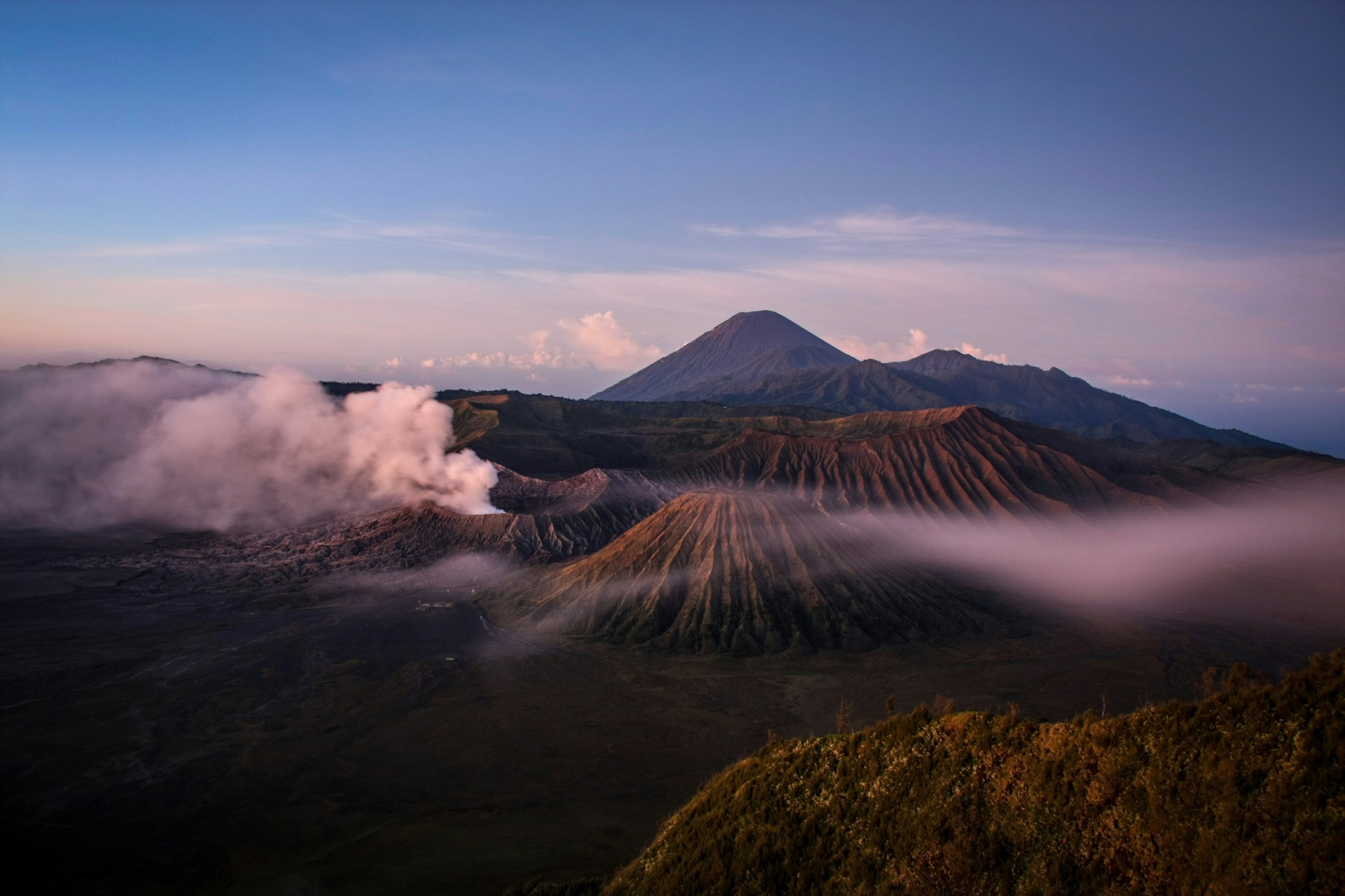 Gunung Pictures  Download Free Images on Unsplash